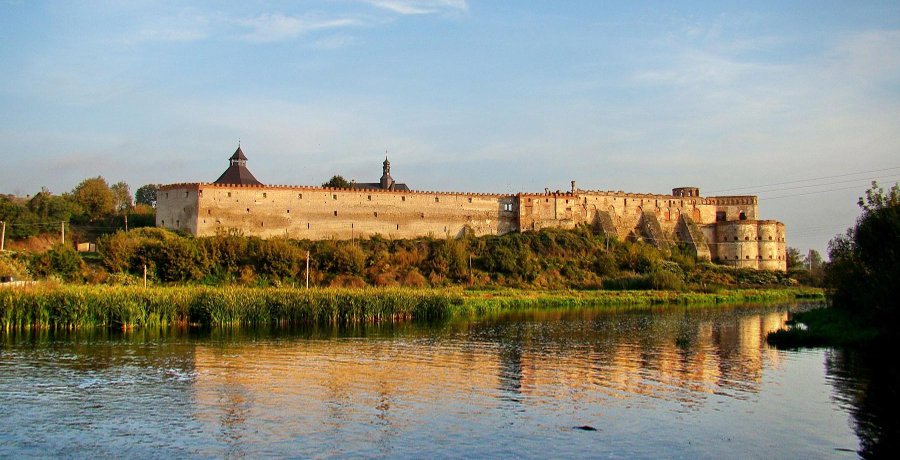 medzhibozh-zamok-panorama